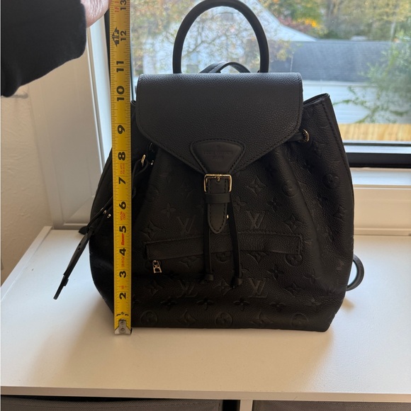 Louis Vuitton Black Backpack dupe - Picture 7 of 8